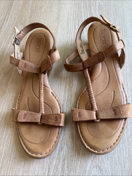 Born Shoes - Born Brown Leather T-Strap Sandals with Buckle